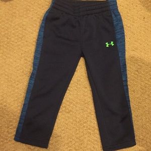 Size 2t under armour sweat pants